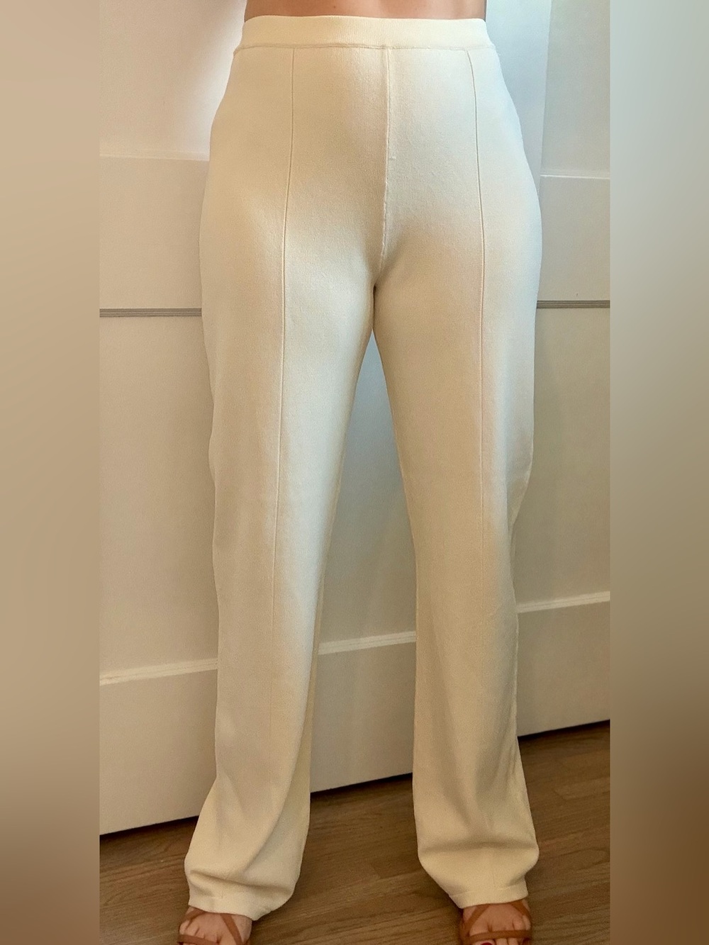 St. John Cream Straight-Leg Cream Knit Pants - NWOT - Small